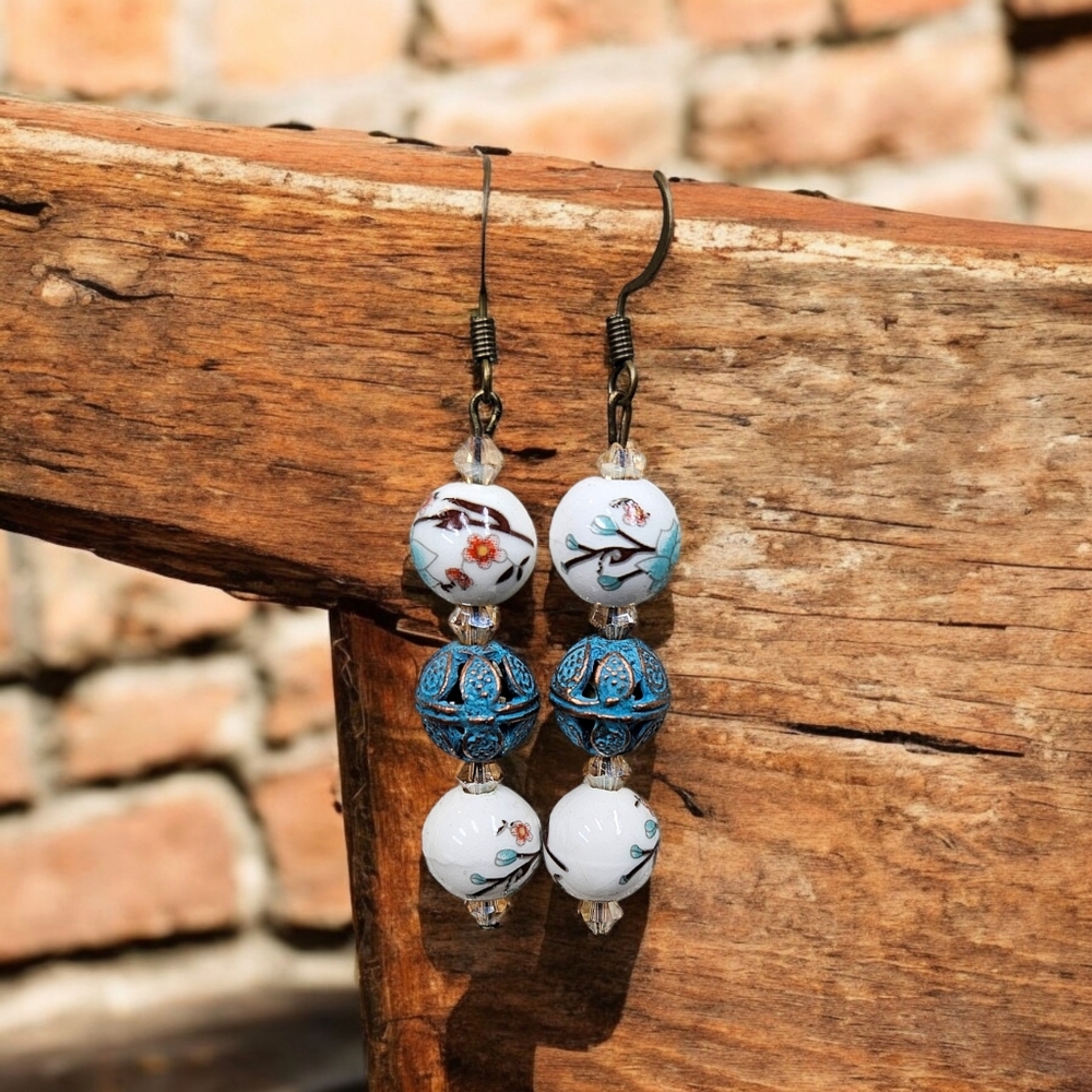 Hand Crafted Rustic Style Earrings - Picture 8 of 8